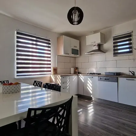 Family House Semesterbostad Zadar